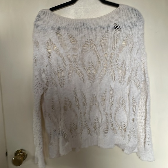 Sweater. American Eagle knit lightweight sweater. Cream/beige. Nice cond. large. - Picture 3 of 8